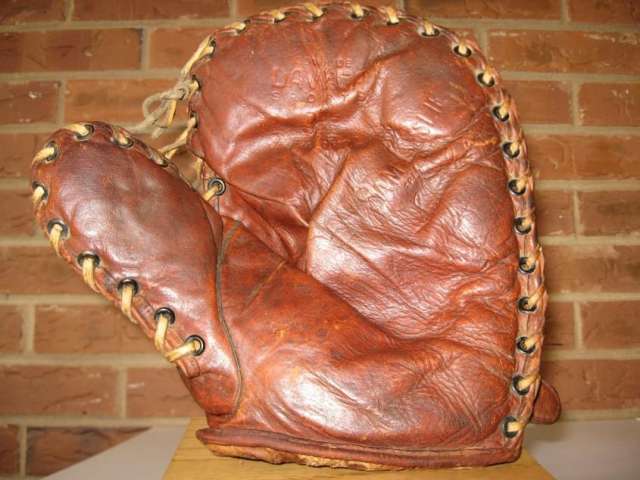 Sam Leslie Davega D55 Front